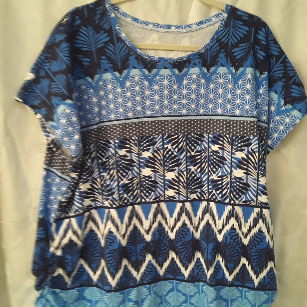 Top - Picture 2 of 2